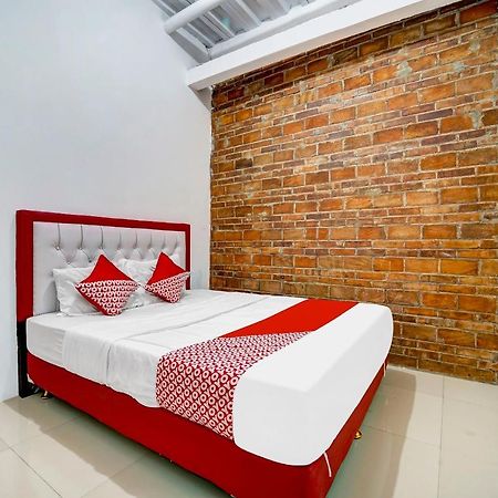 Super Oyo 91173 Guesthouse King Puntodewo Pakualaman ภายนอก รูปภาพ