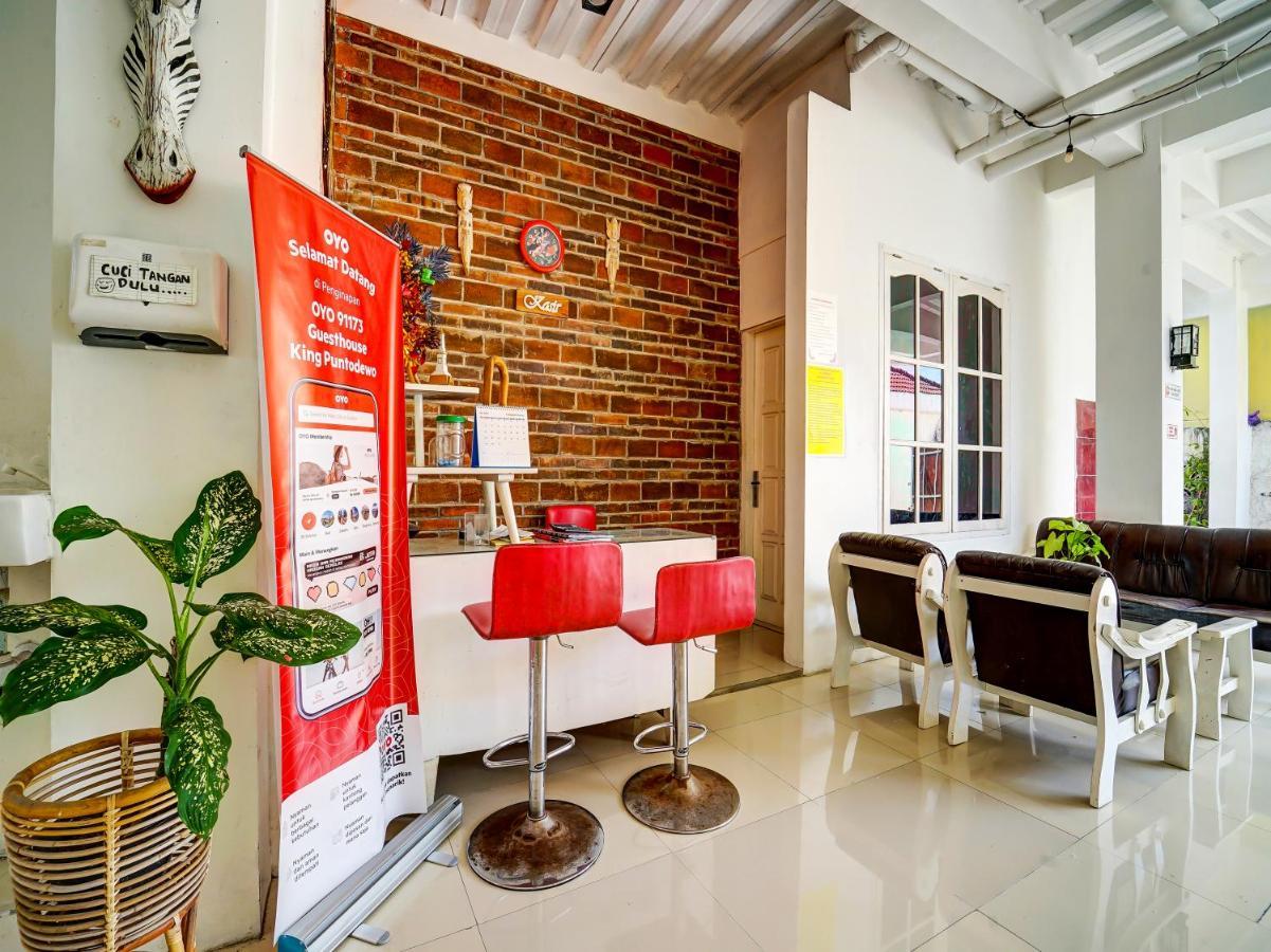 Super Oyo 91173 Guesthouse King Puntodewo Pakualaman ภายนอก รูปภาพ