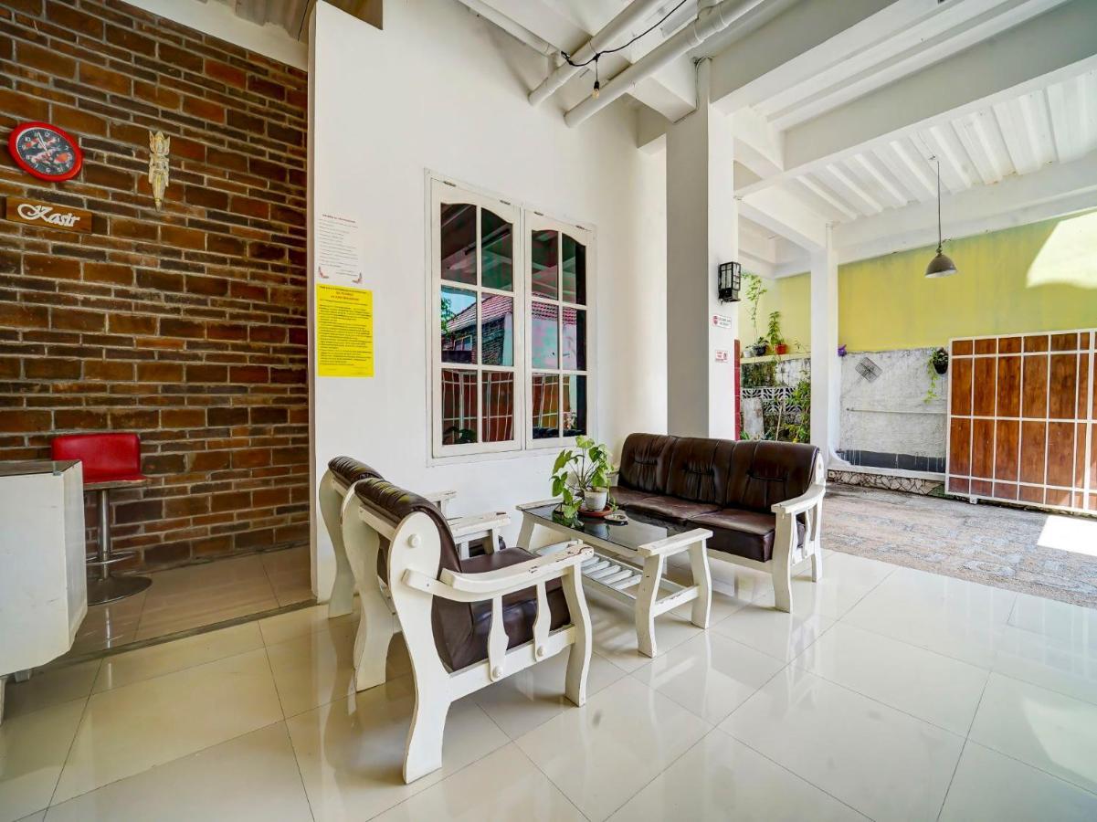 Super Oyo 91173 Guesthouse King Puntodewo Pakualaman ภายนอก รูปภาพ